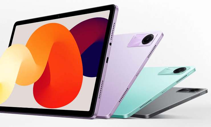 Quattro tablet di diversi colori