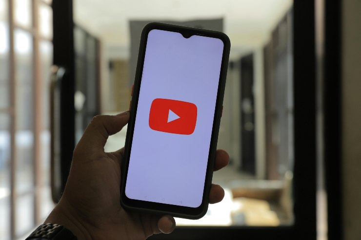 YouTube sta bloccando i suoi utenti