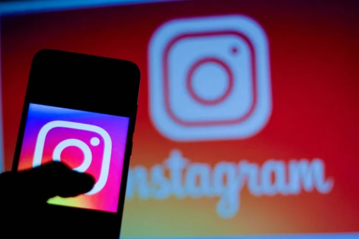 Instagram chiude gli account degli utenti