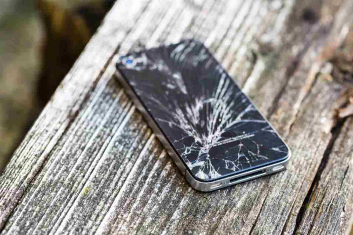 Recuperare le immagini da un cellulare rotto