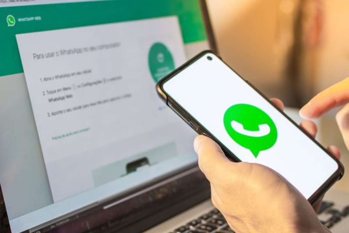 Come attivare la modalità rossa su WhatsApp