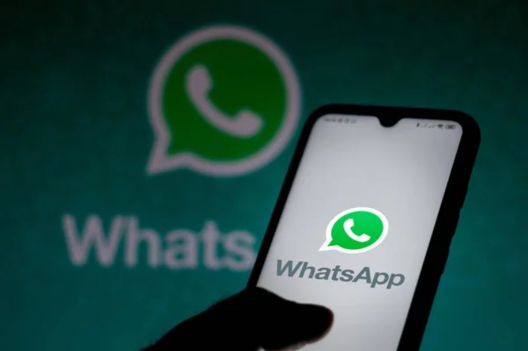 In cosa consiste la modalità rossa su WhatsApp