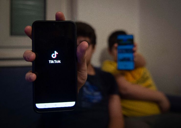 Cellulare con app Tik Tok