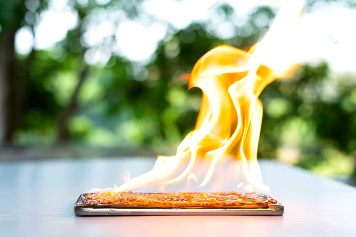 Smartphone va a fuoco 